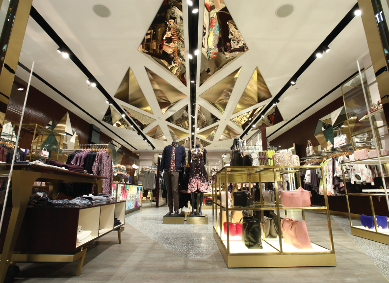 Jeugd Afscheiden Autonomie TED BAKER LONDON - The Chanakya Mall - Luxury Shopping Delhi